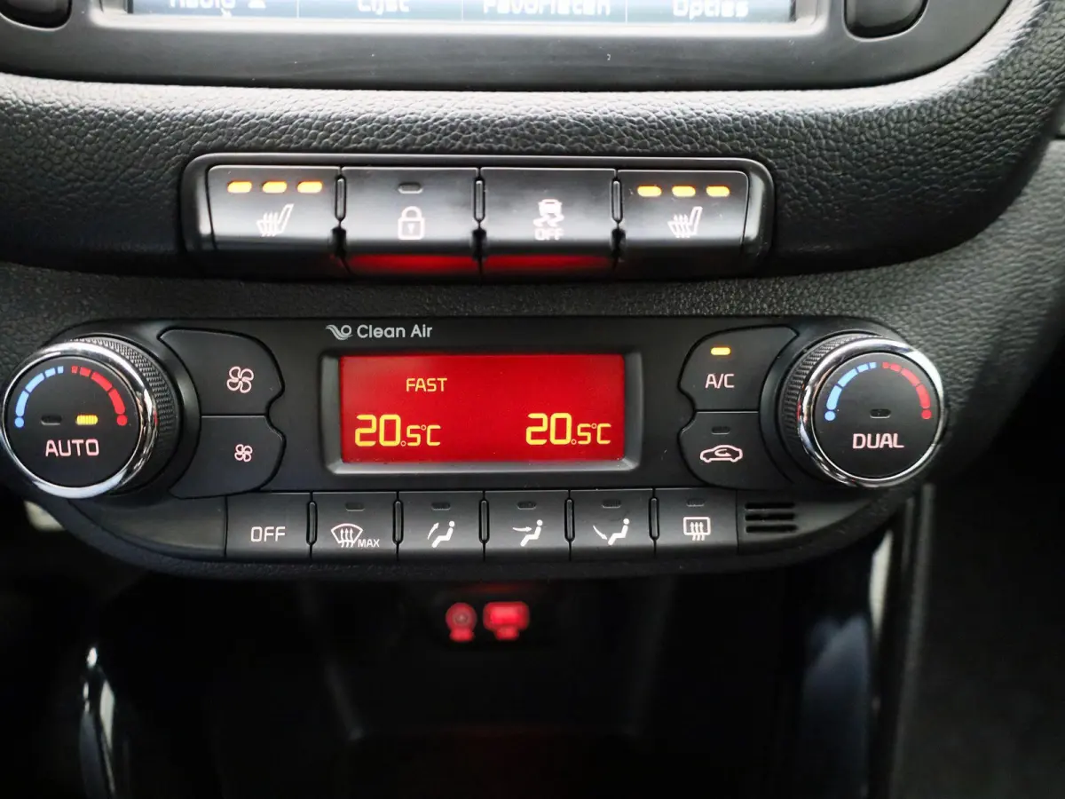 cee'd 1.6 T-GDi GT | Climate Control | Panoramadak | Achteruitrijcamera | Lichtmetalen Velgen
