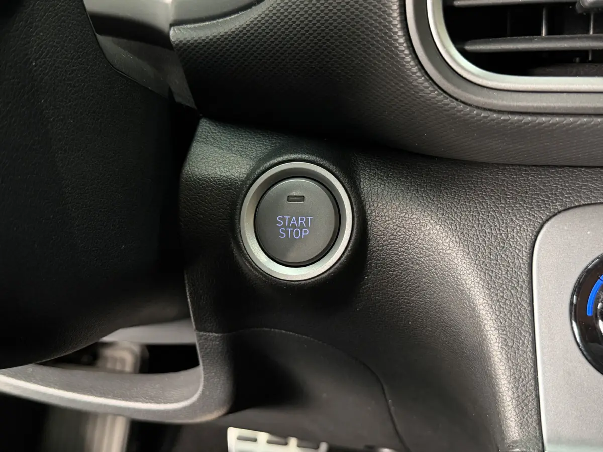 EV 64 kWh SOH 100% NavI | Warmtepomp | Stoel & Stuur verwarming | 17" | ACC | 100 % elk jaar Dealer onderhouden!