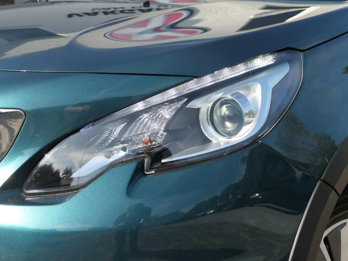 1.2 PureTech Blue Lease Allure | 130 PK | Nieuwe distributieriem | Panoramadak | Climate Control | Achteruitrijcamera | Cruise Control | Trekhaak | Half leder | Lichtmetalen velgen | NAP
