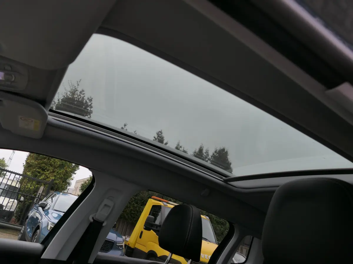 1.2 PureTech Blue Lease Allure | 130 PK | Nieuwe distributieriem | Panoramadak | Climate Control | Achteruitrijcamera | Cruise Control | Trekhaak | Half leder | Lichtmetalen velgen | NAP