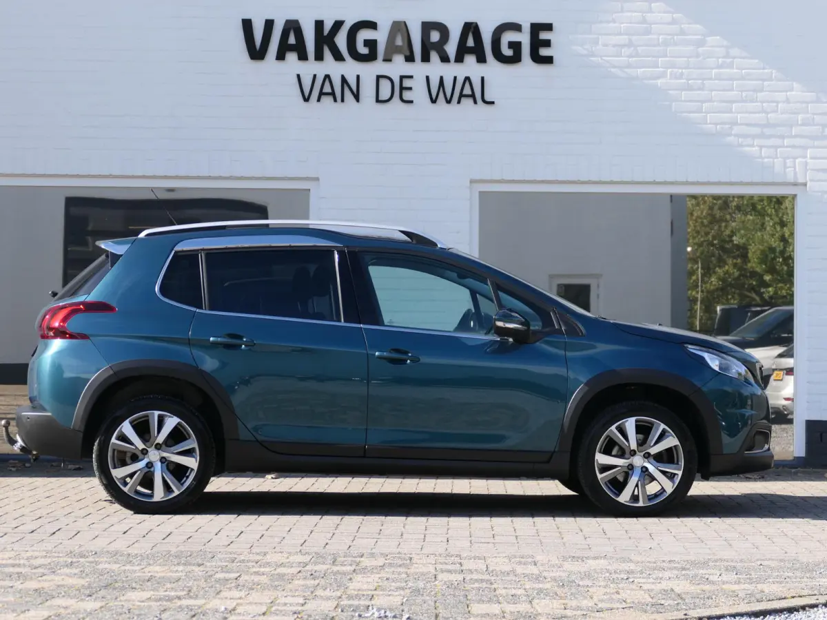 1.2 PureTech Blue Lease Allure | 130 PK | Nieuwe distributieriem | Panoramadak | Climate Control | Achteruitrijcamera | Cruise Control | Trekhaak | Half leder | Lichtmetalen velgen | NAP
