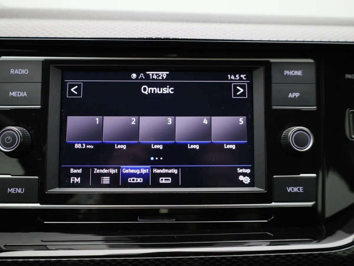 1.0 TSI Life | Automaat | Apple Carplay / Android Auto | Achteruitrijcamera | Lichtmetalen Velgen