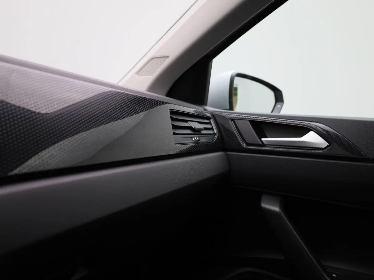 1.0 TSI Life | Automaat | Apple Carplay / Android Auto | Achteruitrijcamera | Lichtmetalen Velgen