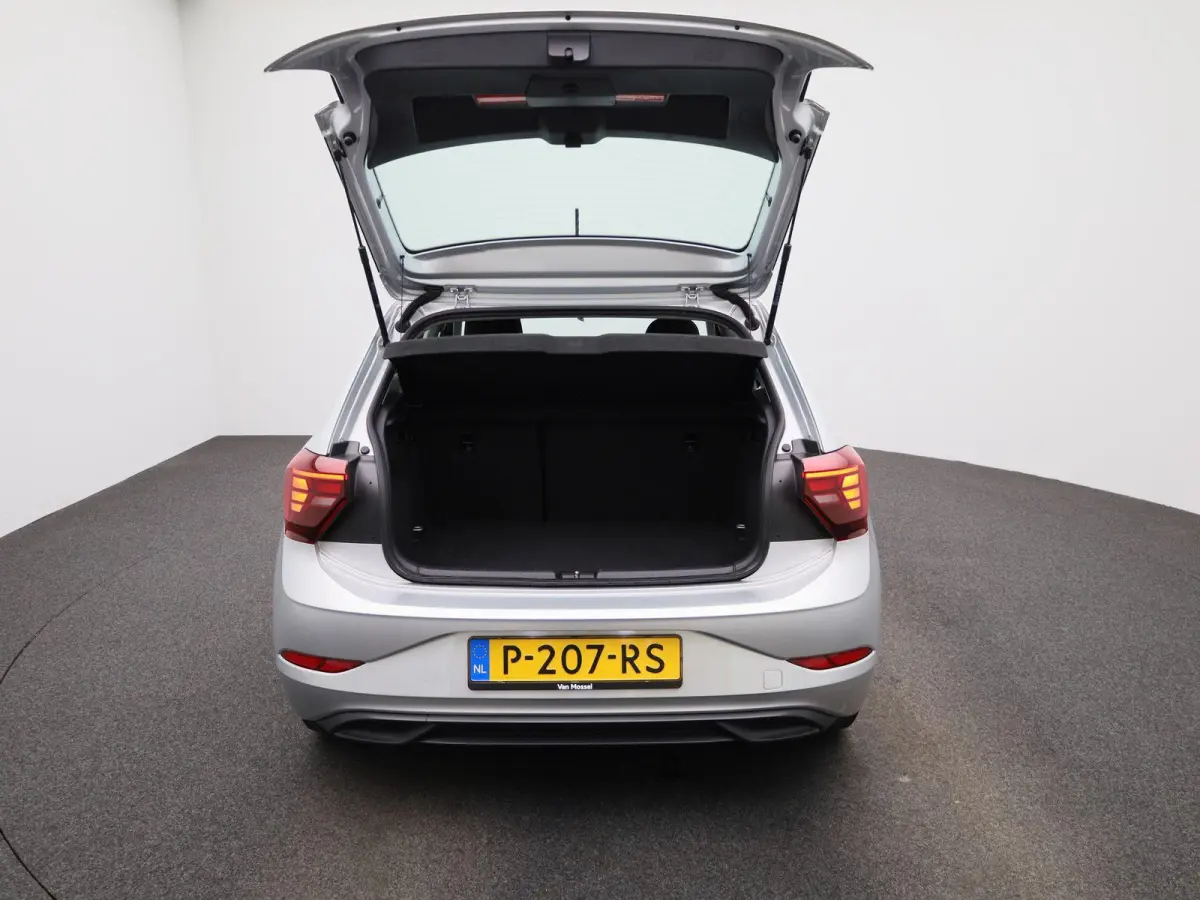 1.0 TSI Life | Automaat | Apple Carplay / Android Auto | Achteruitrijcamera | Lichtmetalen Velgen