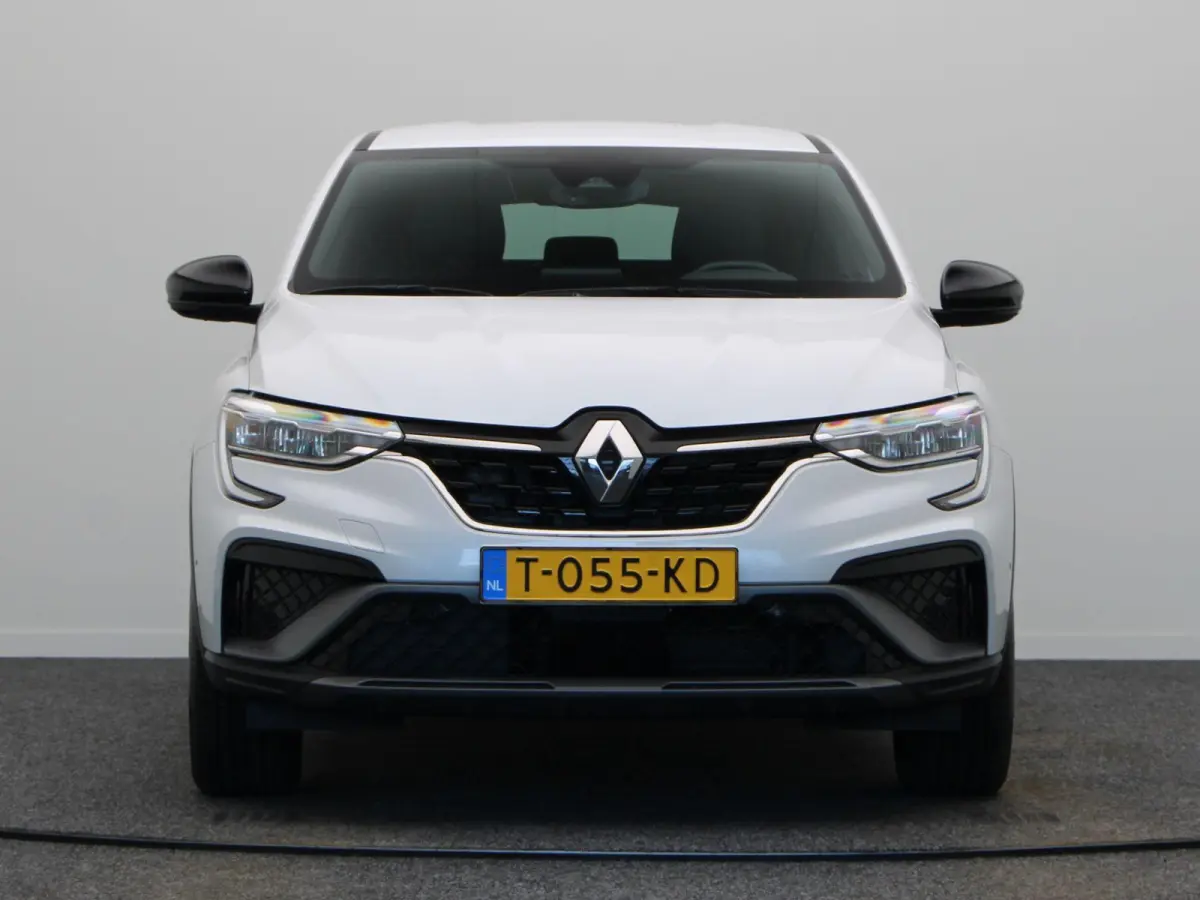 1.6 E-Tech Hybrid 145 R.S. Line | Stoel & Stuur verwarming | Grootscherm Navigatie | Adaptive Cruise |