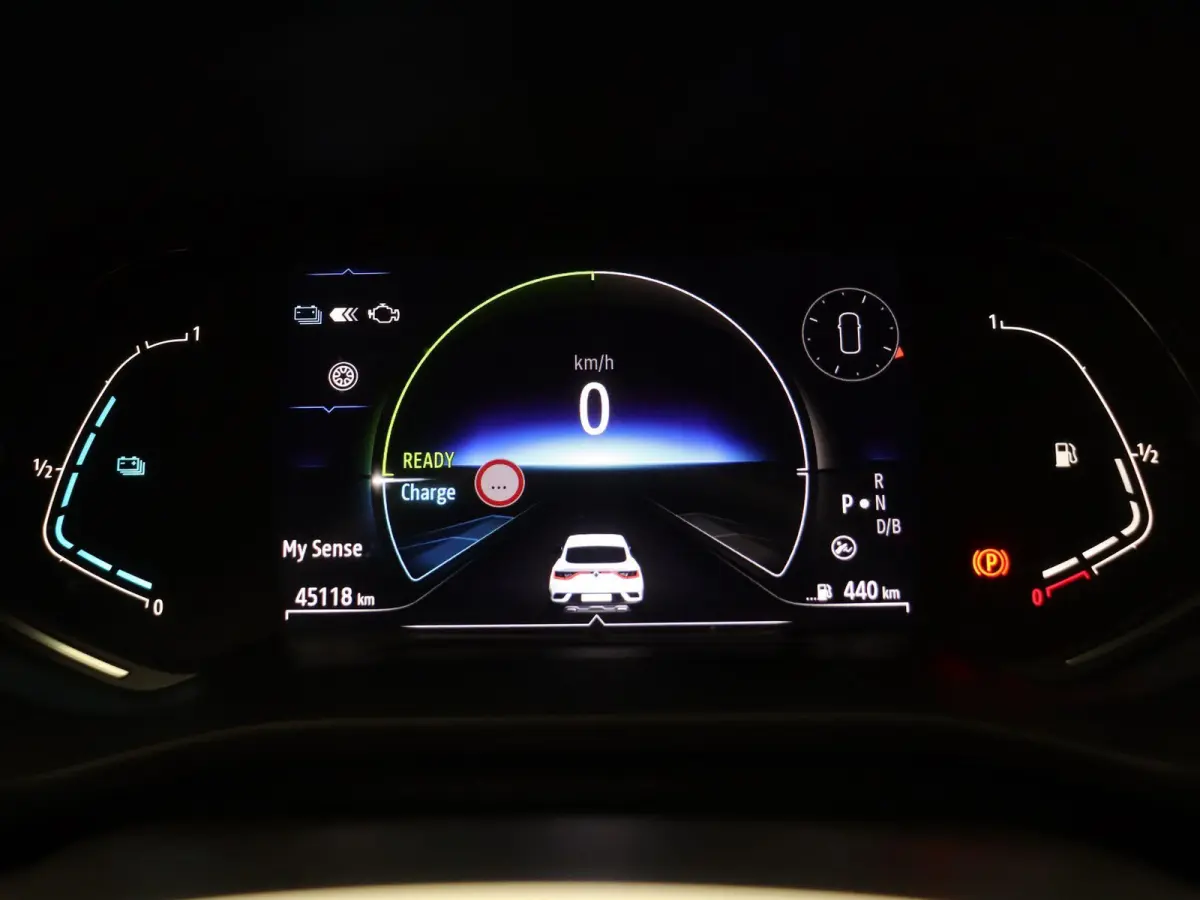 1.6 E-Tech Hybrid 145 R.S. Line | Stoel & Stuur verwarming | Grootscherm Navigatie | Adaptive Cruise |