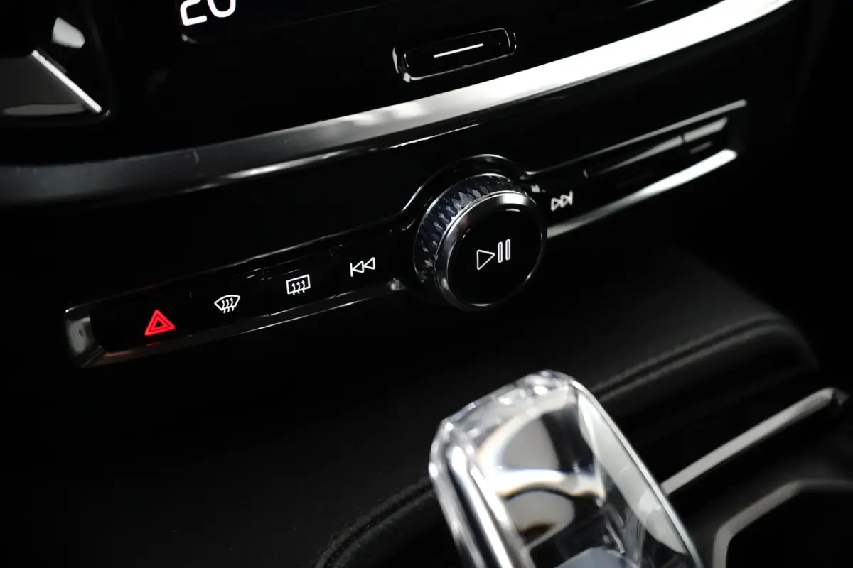 2.0 T6 Recharge AWD Inscription | Trekhaak | Adaptieve CC | Memory | Stoel & stuurverwarming | Leder | BLIS |