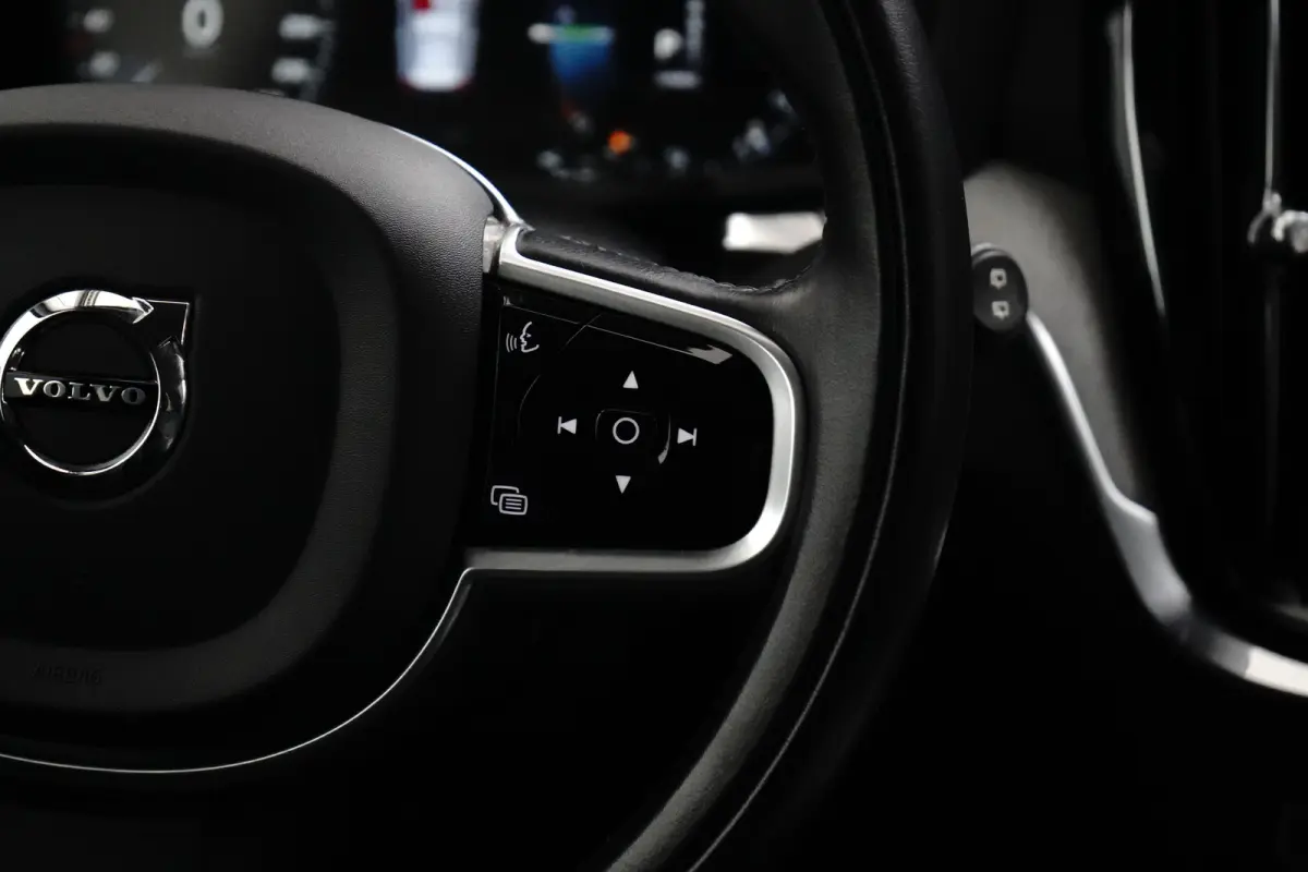 2.0 T6 Recharge AWD Inscription | Trekhaak | Adaptieve CC | Memory | Stoel & stuurverwarming | Leder | BLIS |