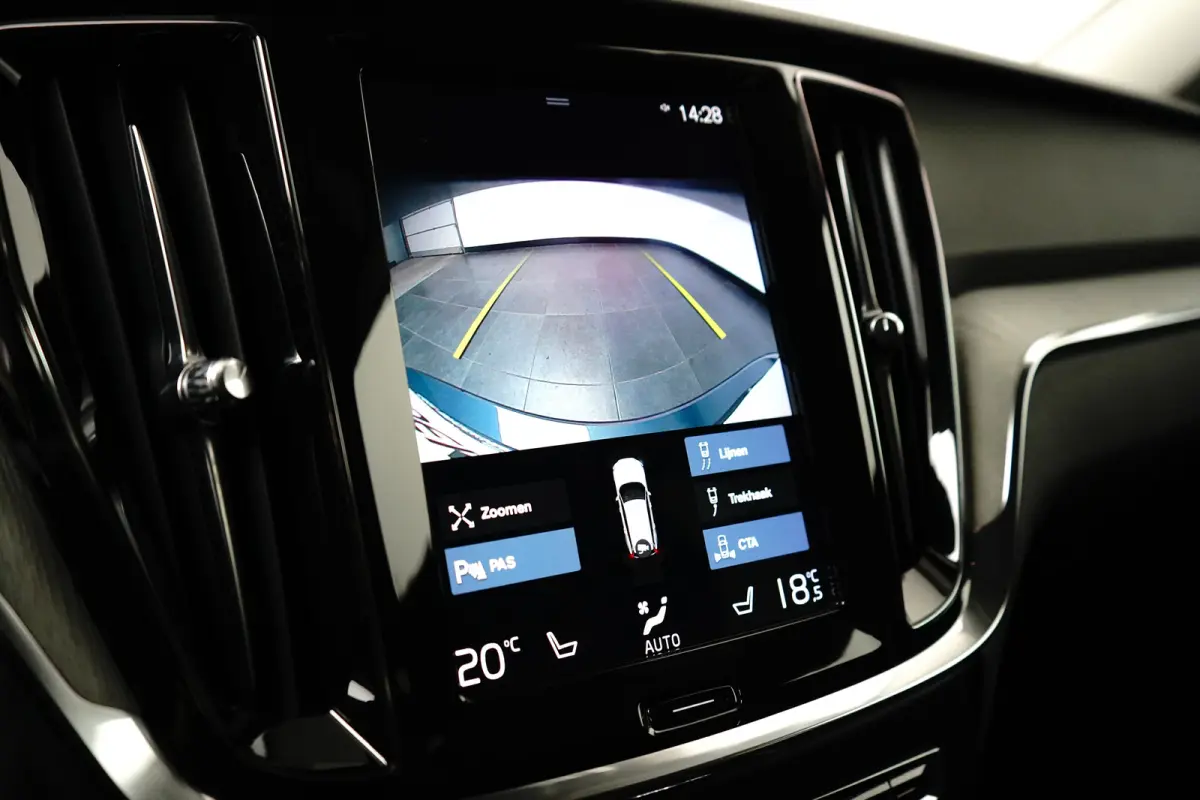 2.0 T6 Recharge AWD Inscription | Trekhaak | Adaptieve CC | Memory | Stoel & stuurverwarming | Leder | BLIS |