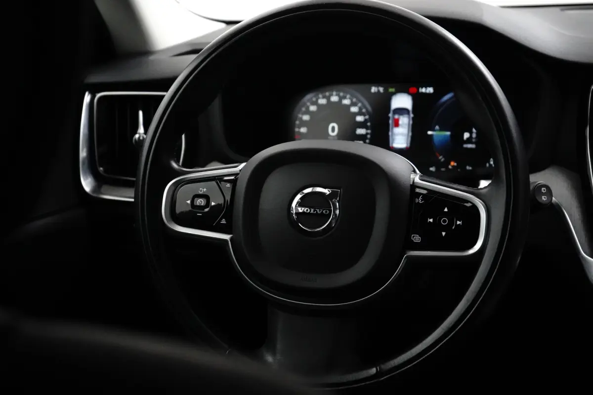 2.0 T6 Recharge AWD Inscription | Trekhaak | Adaptieve CC | Memory | Stoel & stuurverwarming | Leder | BLIS |