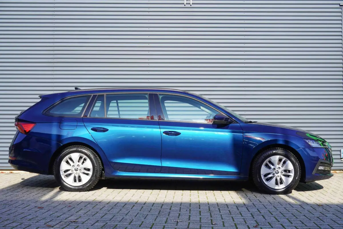 1.0 e-TSI 110pk Ambition | Trekhaak | Navigatie | PDC Achter | SmartLink | Cruise Control