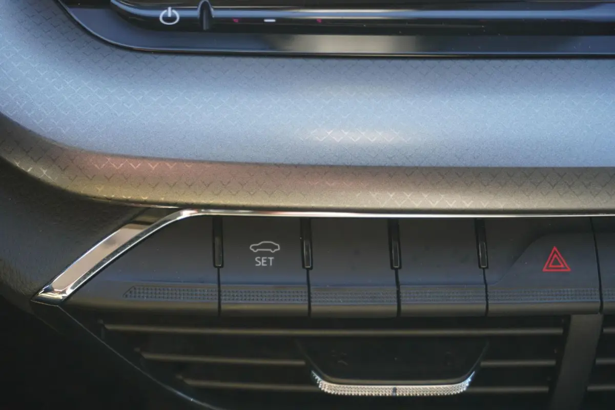 1.0 e-TSI 110pk Ambition | Trekhaak | Navigatie | PDC Achter | SmartLink | Cruise Control