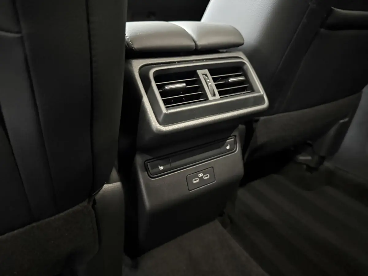 2.5 E-SKYACTIV G 141 M HYBRID Homura | PANO | BOSE