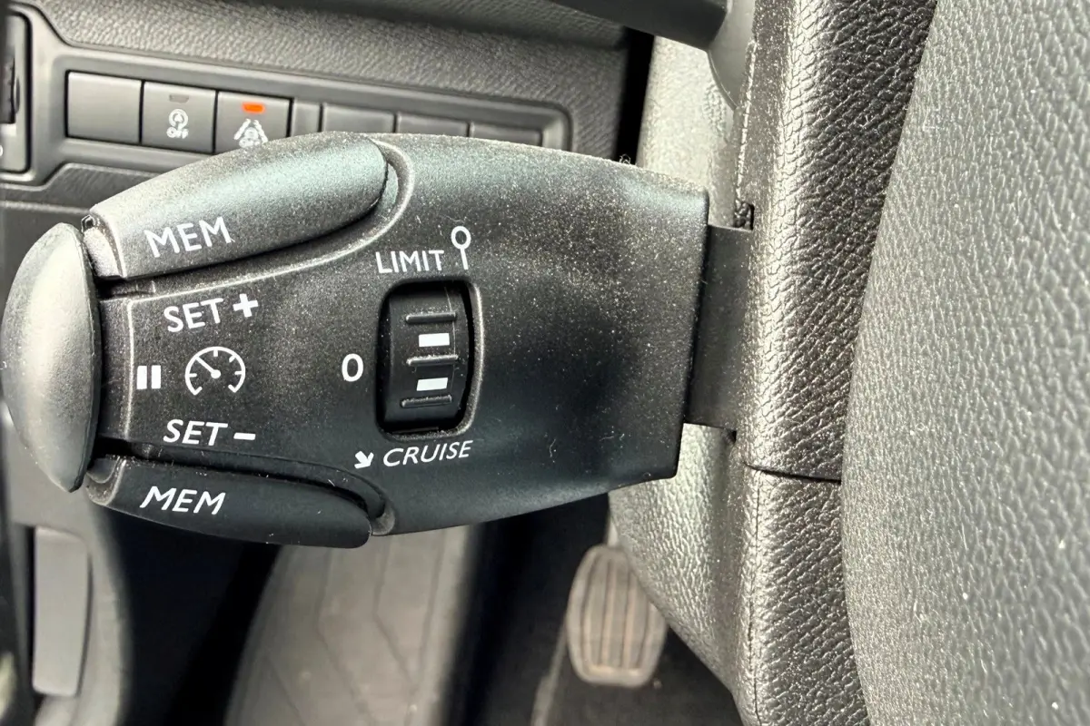 1.2 PureTech Blue Lease Executive 84078KM! PANO NAVI