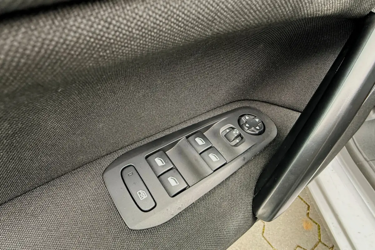 1.2 PureTech Blue Lease Executive 84078KM! PANO NAVI