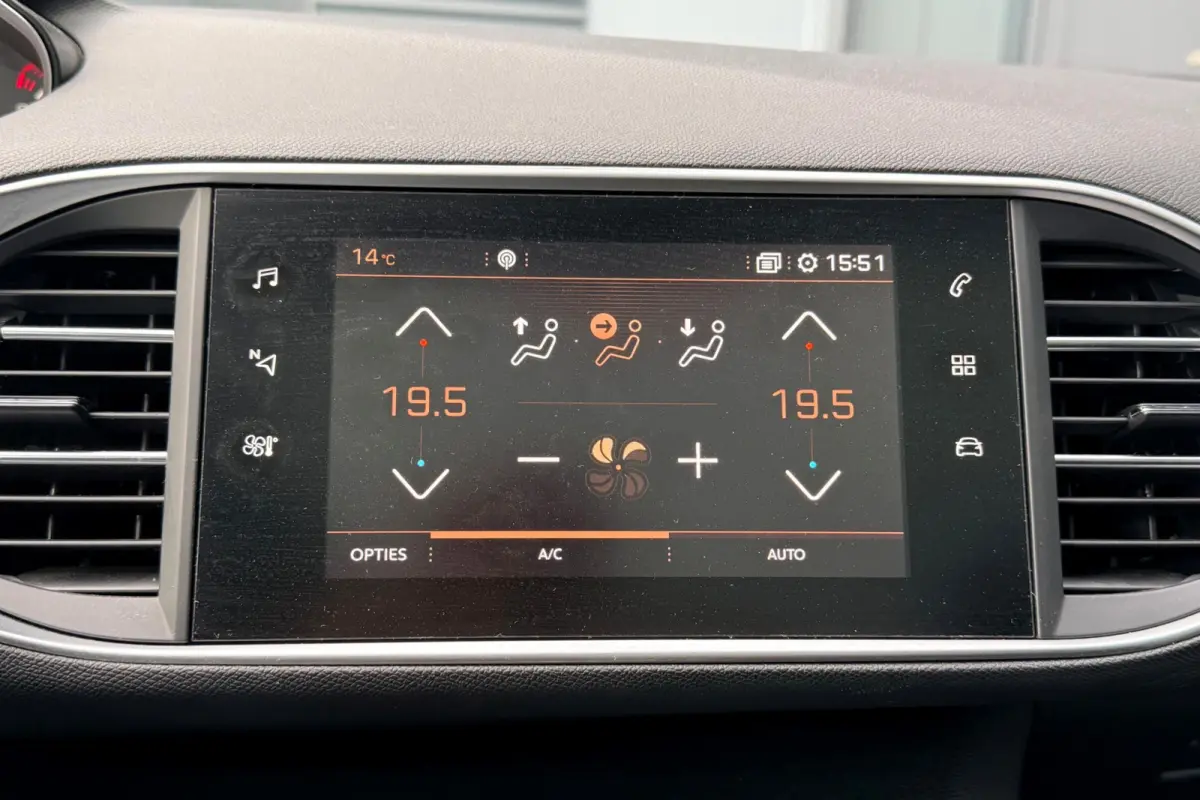 1.2 PureTech Blue Lease Executive 84078KM! PANO NAVI