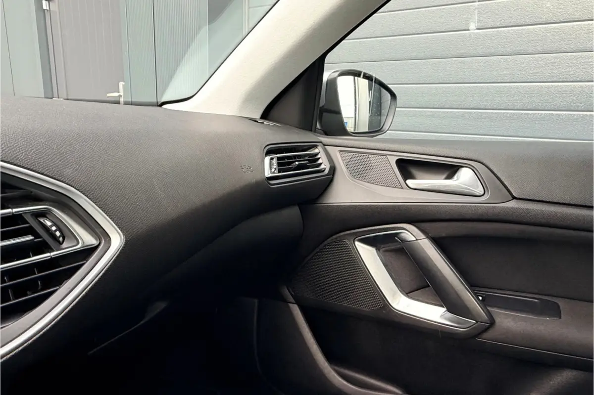 1.2 PureTech Blue Lease Executive 84078KM! PANO NAVI