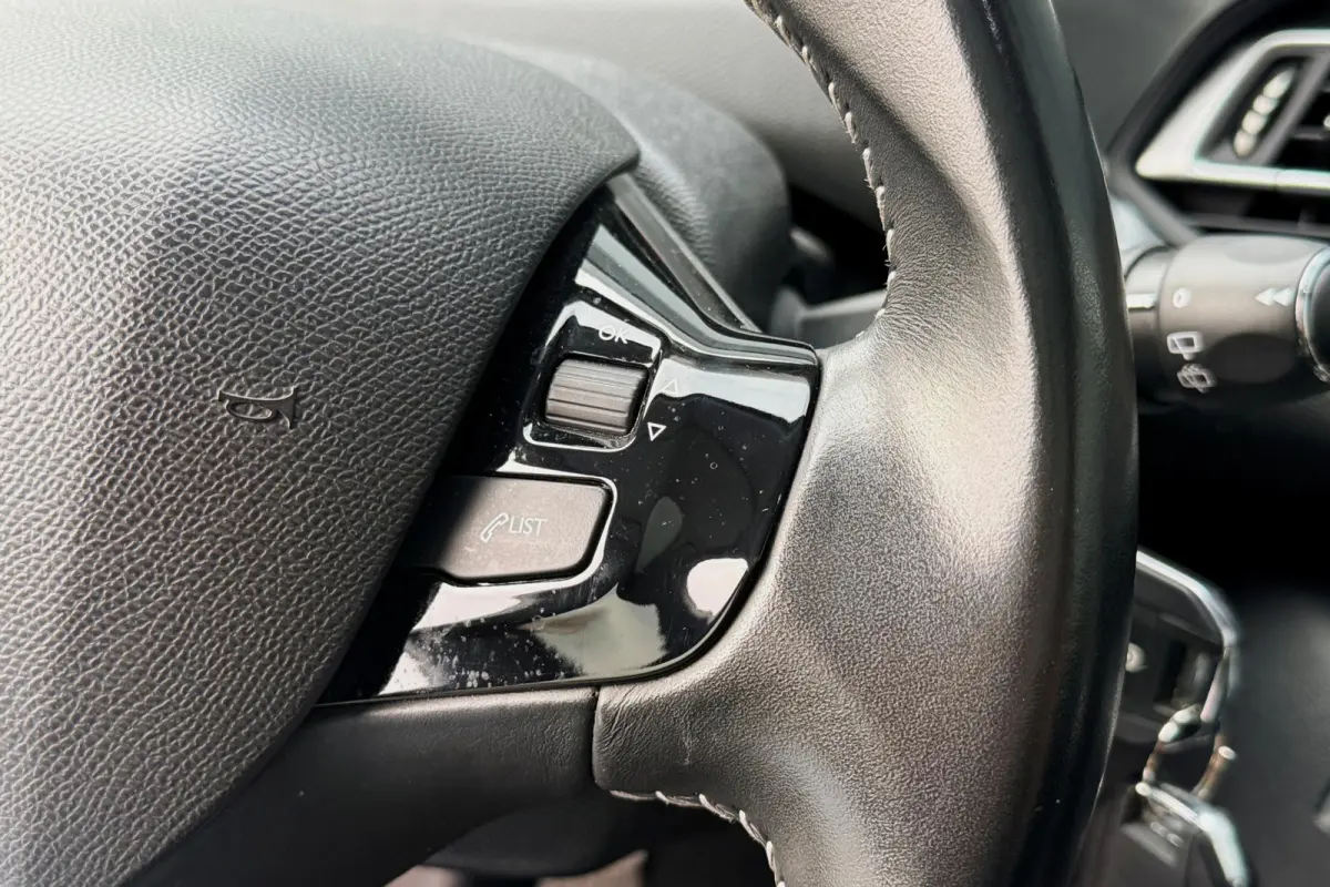 1.2 PureTech Blue Lease Executive 84078KM! PANO NAVI