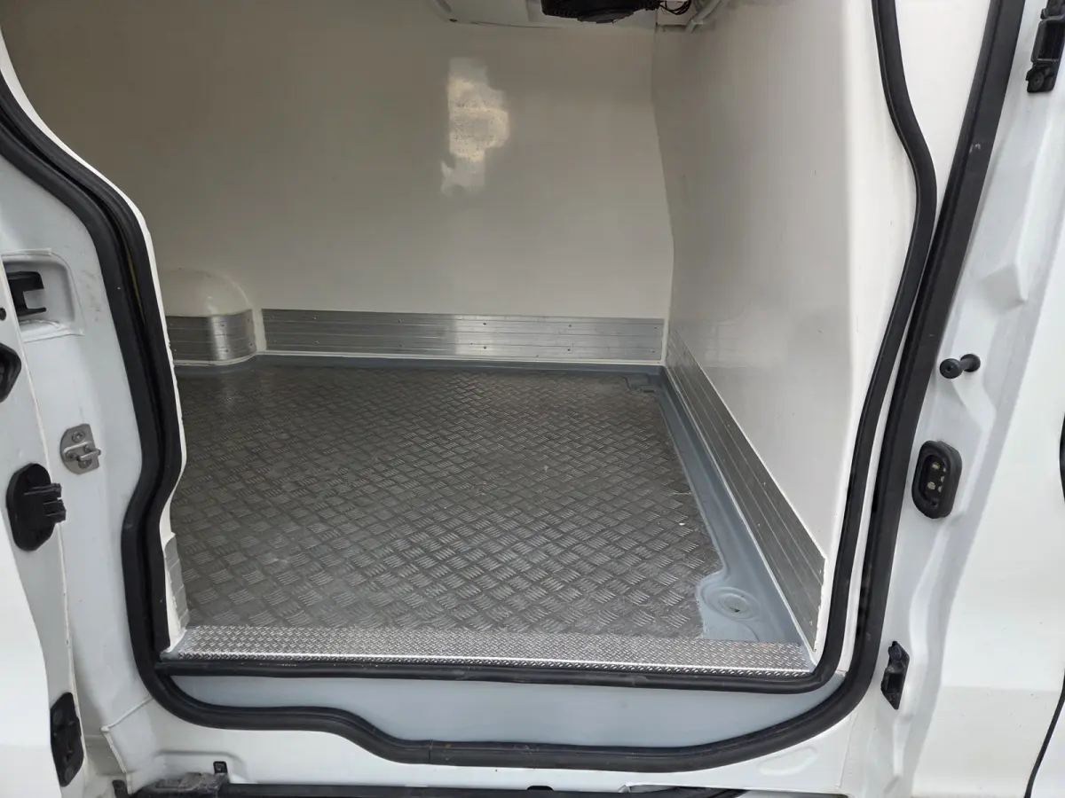 2.0 Blue dCi 130Pk L2 Vrieswagen Koelwagen Dag & Nacht Koeling