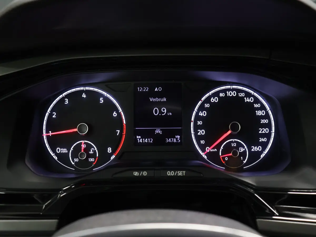 1.0 TSI Sportline *WEEKAANBIEDING* [ADAPTIVE CRUISE, APPLE CARPLAY, PDC V+A, ANDROID, CLIMATE CONTROL, NIEUWSTAAT]