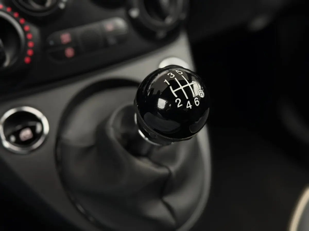 1.0 Hybrid Lounge (6-BAK, BLUETOOTH, MULTIMEDIA, PARKEERSENSOREN, CRUISE CONTROL, GOED ONDERHOUDEN, ETC!)
