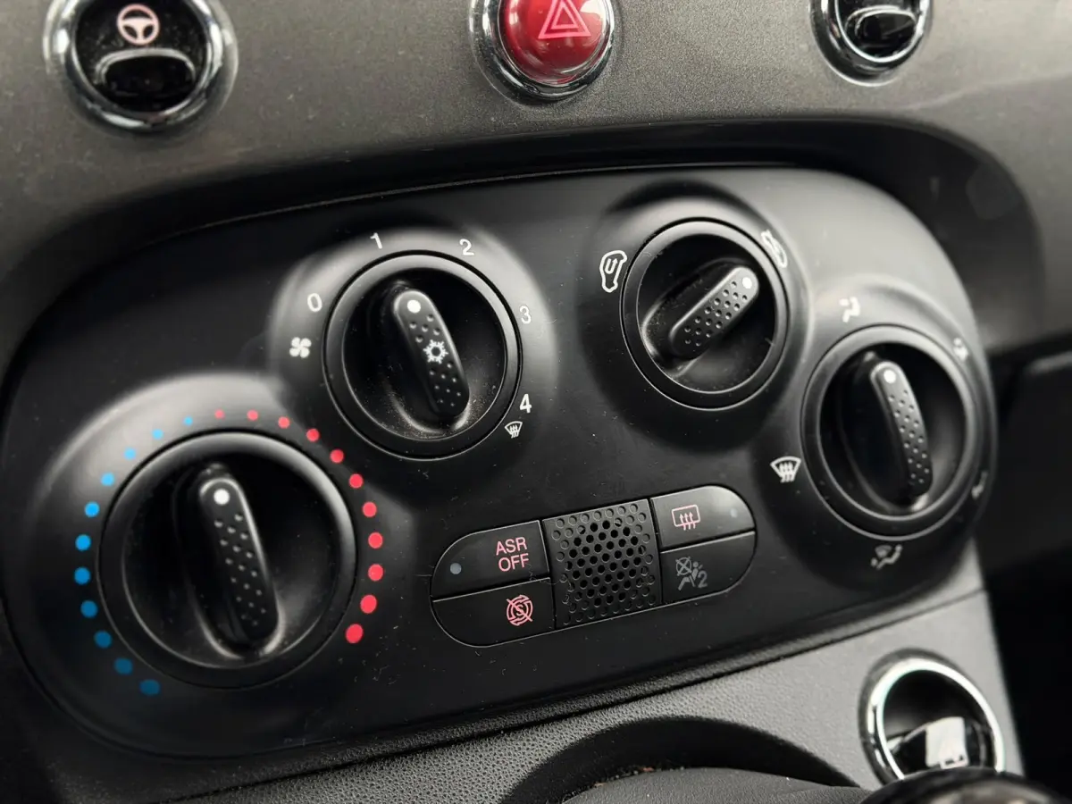 1.0 Hybrid Lounge (6-BAK, BLUETOOTH, MULTIMEDIA, PARKEERSENSOREN, CRUISE CONTROL, GOED ONDERHOUDEN, ETC!)