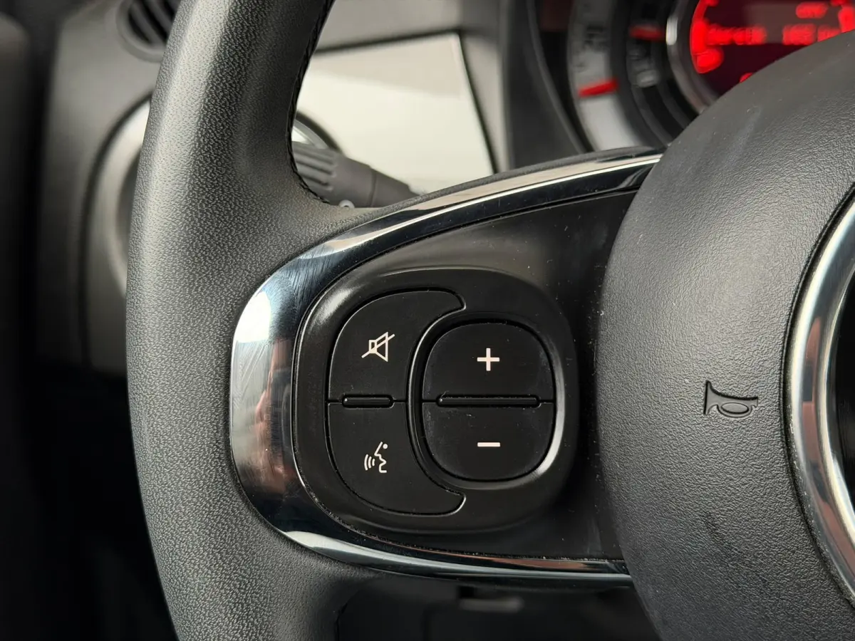 1.0 Hybrid Lounge (6-BAK, BLUETOOTH, MULTIMEDIA, PARKEERSENSOREN, CRUISE CONTROL, GOED ONDERHOUDEN, ETC!)