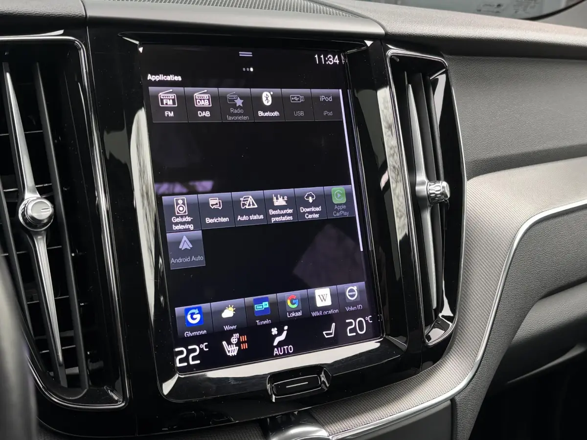 2.0 T8 Plug-in hybrid AWD R-Design B&W Surround | Schuifdak | Memory