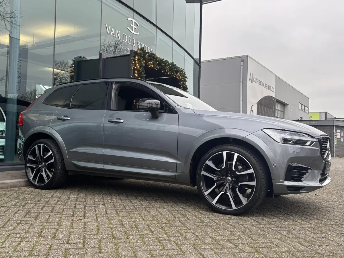 2.0 T8 Plug-in hybrid AWD R-Design B&W Surround | Schuifdak | Memory