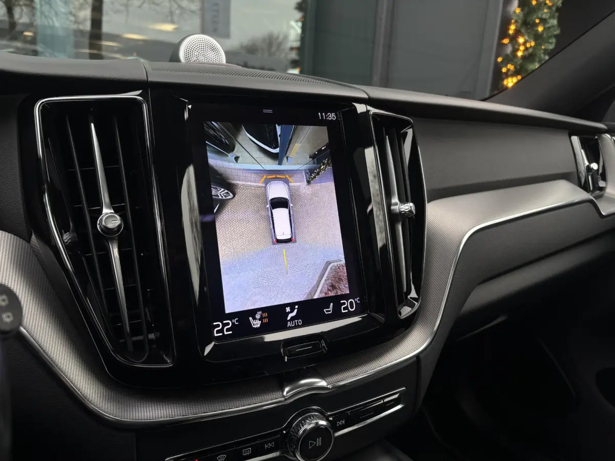 2.0 T8 Plug-in hybrid AWD R-Design B&W Surround | Schuifdak | Memory