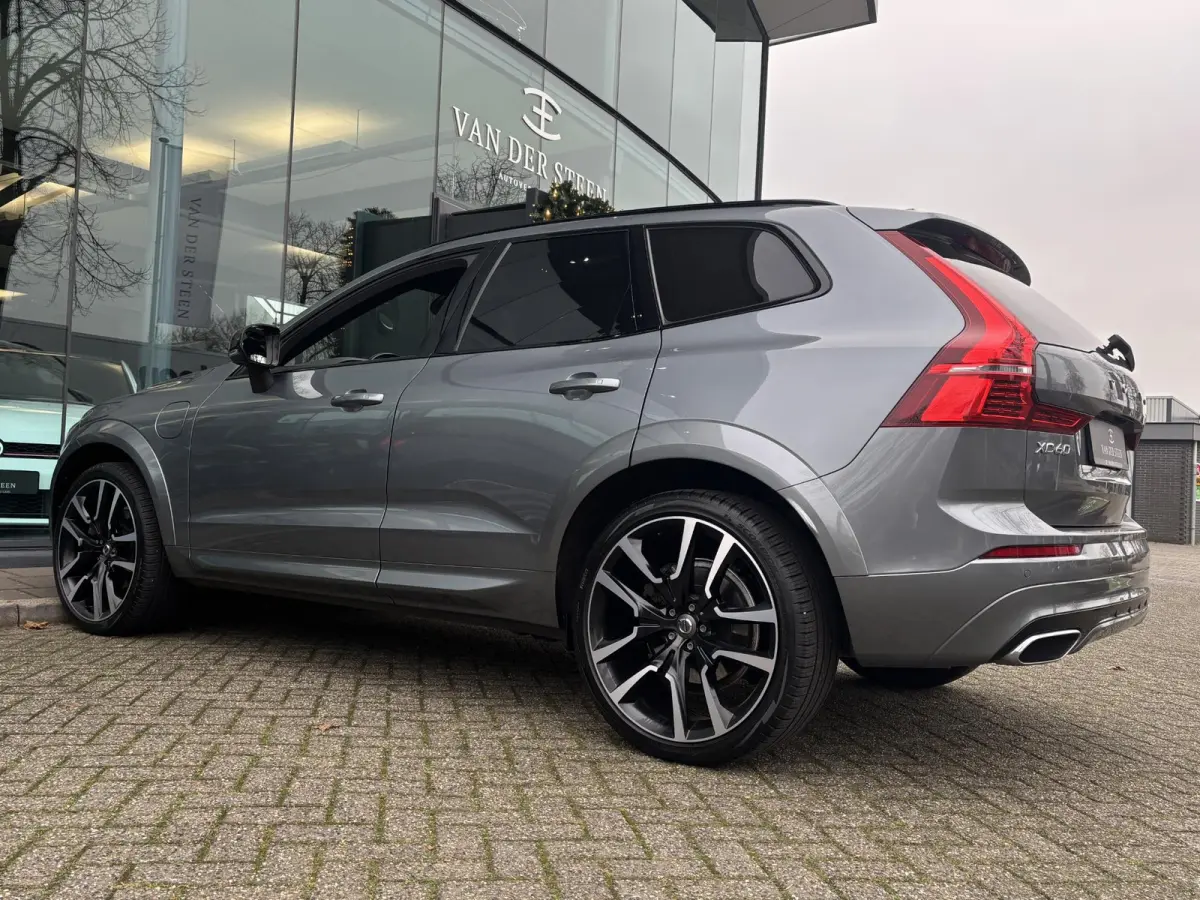 2.0 T8 Plug-in hybrid AWD R-Design B&W Surround | Schuifdak | Memory