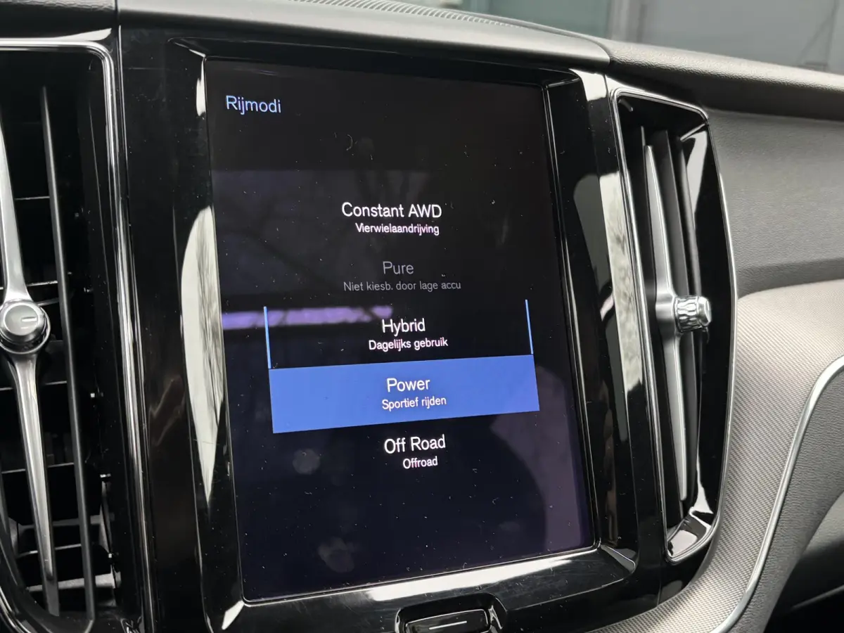 2.0 T8 Plug-in hybrid AWD R-Design B&W Surround | Schuifdak | Memory