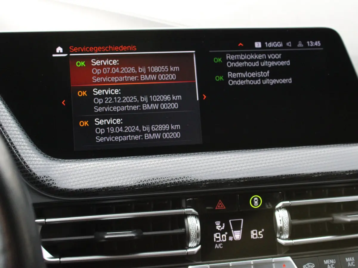 118i CARPLAY I VIRTUAL I SFEERVERL. I CRUISE I LED I ST+STUUR VERWR. I PDC V+A I