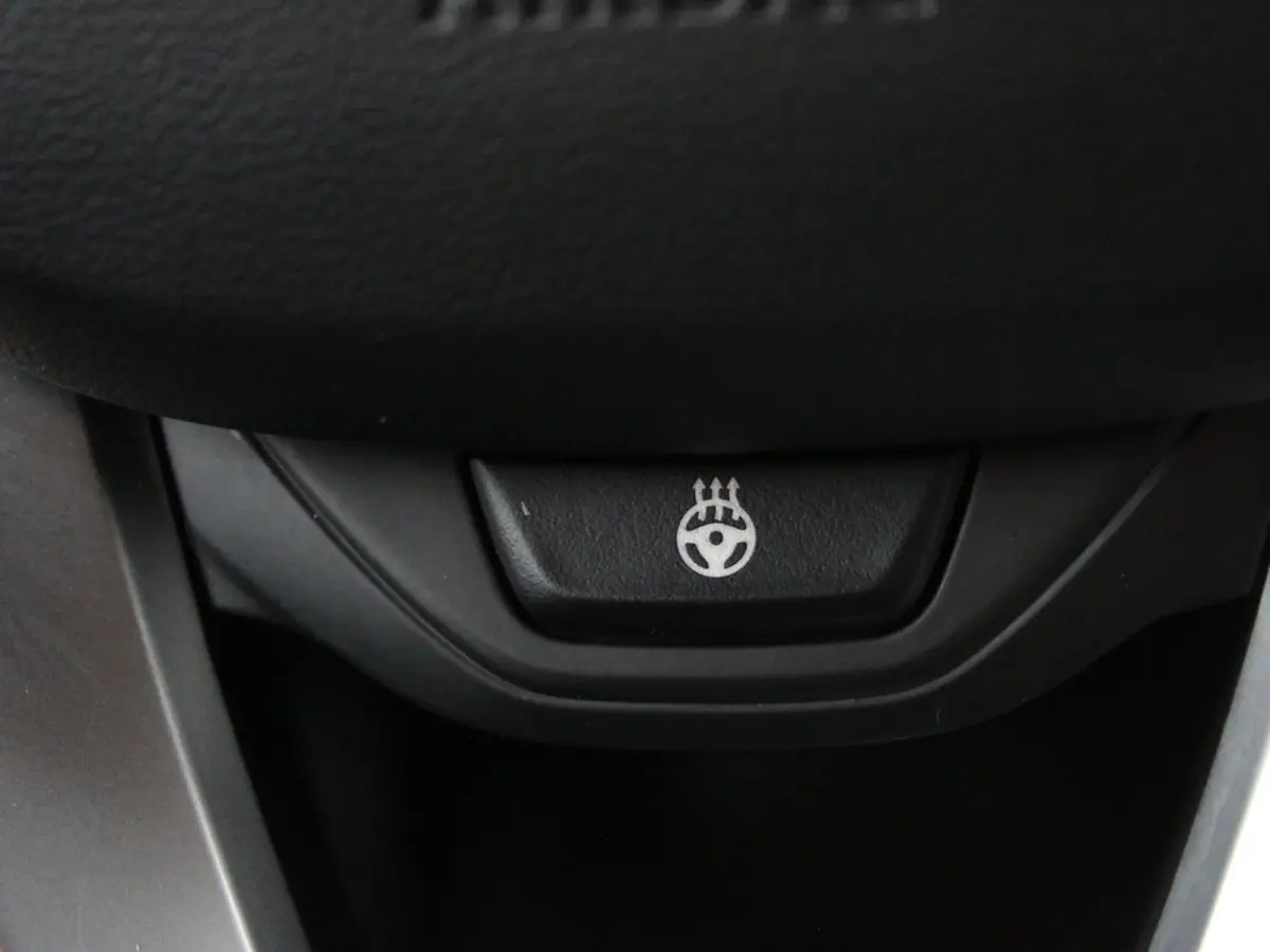 118i CARPLAY I VIRTUAL I SFEERVERL. I CRUISE I LED I ST+STUUR VERWR. I PDC V+A I