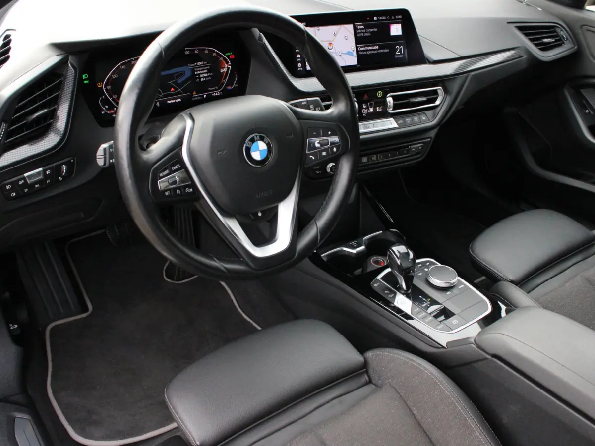 118i CARPLAY I VIRTUAL I SFEERVERL. I CRUISE I LED I ST+STUUR VERWR. I PDC V+A I