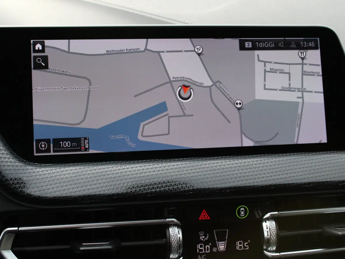 118i CARPLAY I VIRTUAL I SFEERVERL. I CRUISE I LED I ST+STUUR VERWR. I PDC V+A I