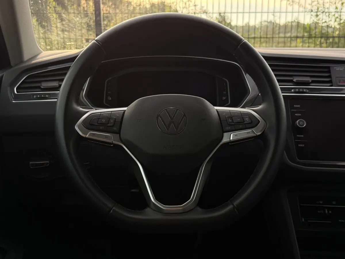 1.4 TSI eHybrid Life Business | Camera | PDC | Carplay | ACC |