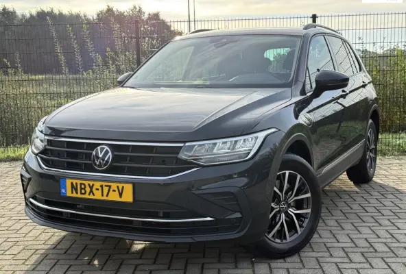 1.4 TSI eHybrid Life Business | Camera | PDC | Carplay | ACC |