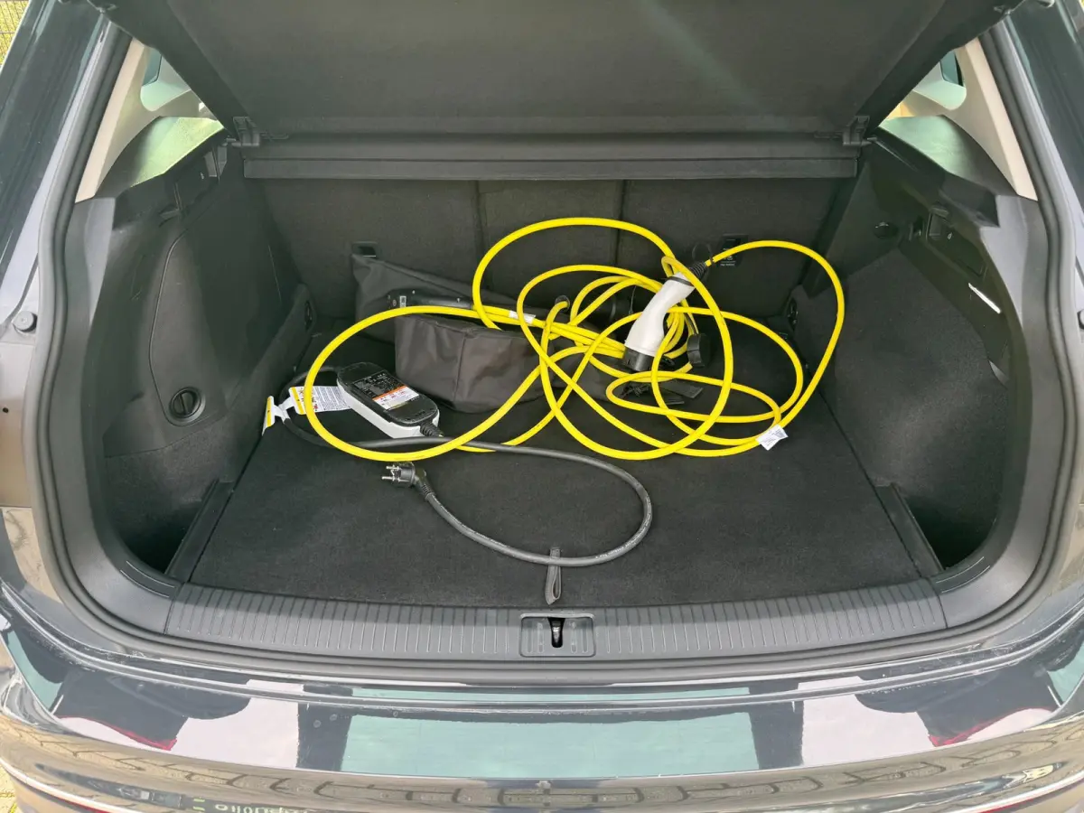 1.4 TSI eHybrid Life Business | Camera | PDC | Carplay | ACC |
