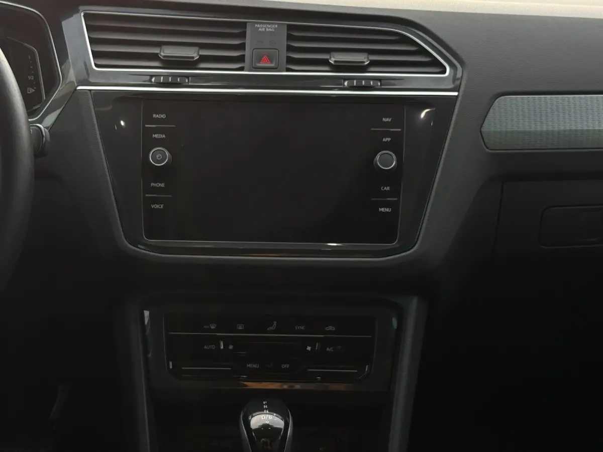 1.4 TSI eHybrid Life Business | Camera | PDC | Carplay | ACC |