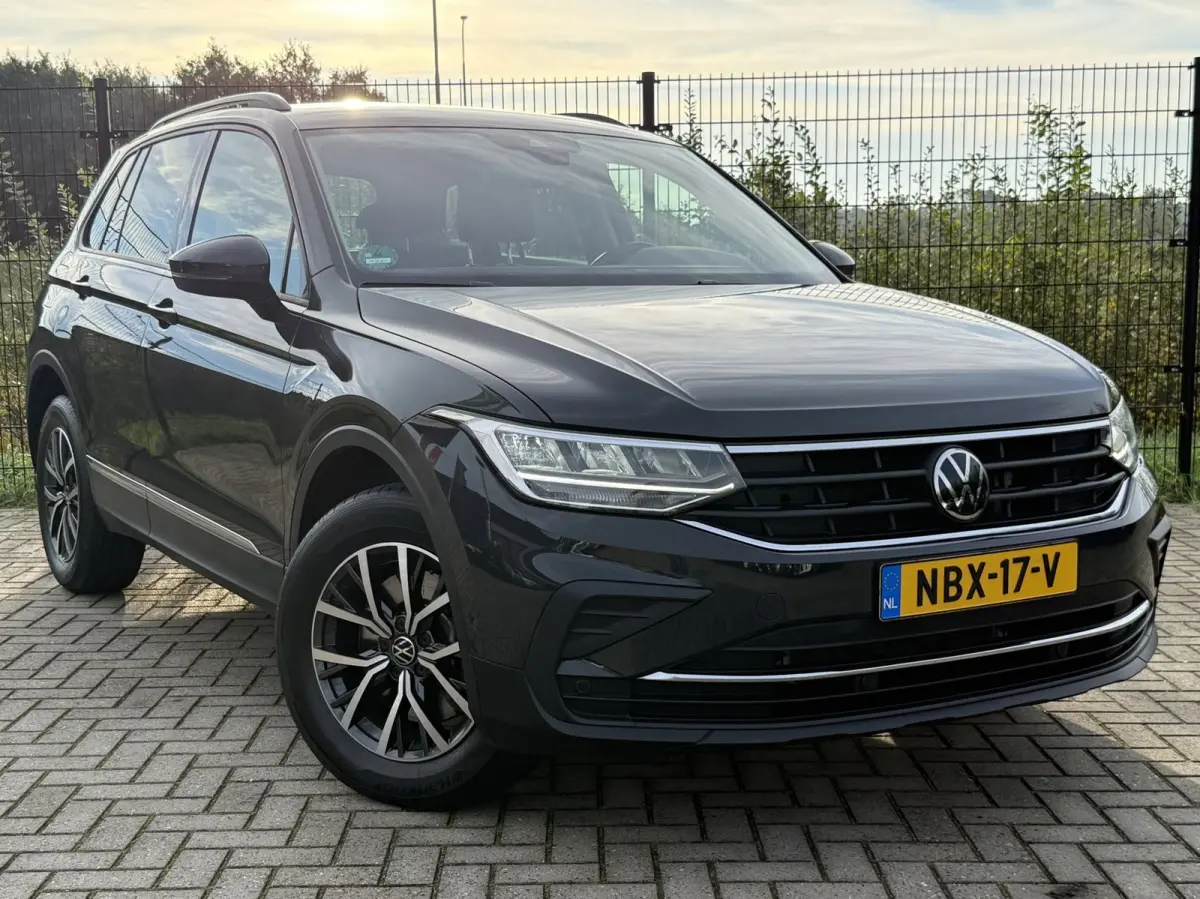 1.4 TSI eHybrid Life Business | Camera | PDC | Carplay | ACC |