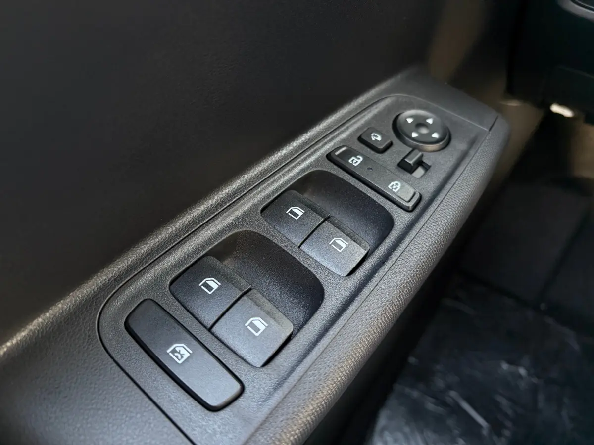 Limited 49kWh | Apple Carplay/Android Auto | Achteruitrijcamera | Cruise control adaptief | Navigatiesysteem |