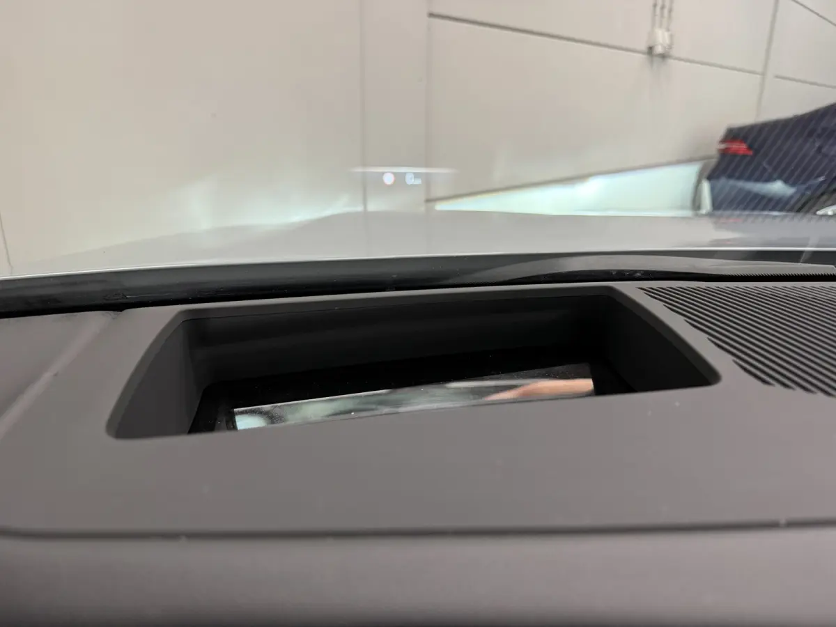 520i M-Sport PANO/TREKHAAK/ICONIC/H&K/HEAD-UP/360CAMERA/VENTILATIE//DRIVING ASS.PRO/ADAPTIVE-LED/19"M-SPORT/STANDKACHEL/BROOKLYN-GRAU/FABRIEKS-GARANTIE tm 05-2028, NET GROTE OH BEURT GEHAD B