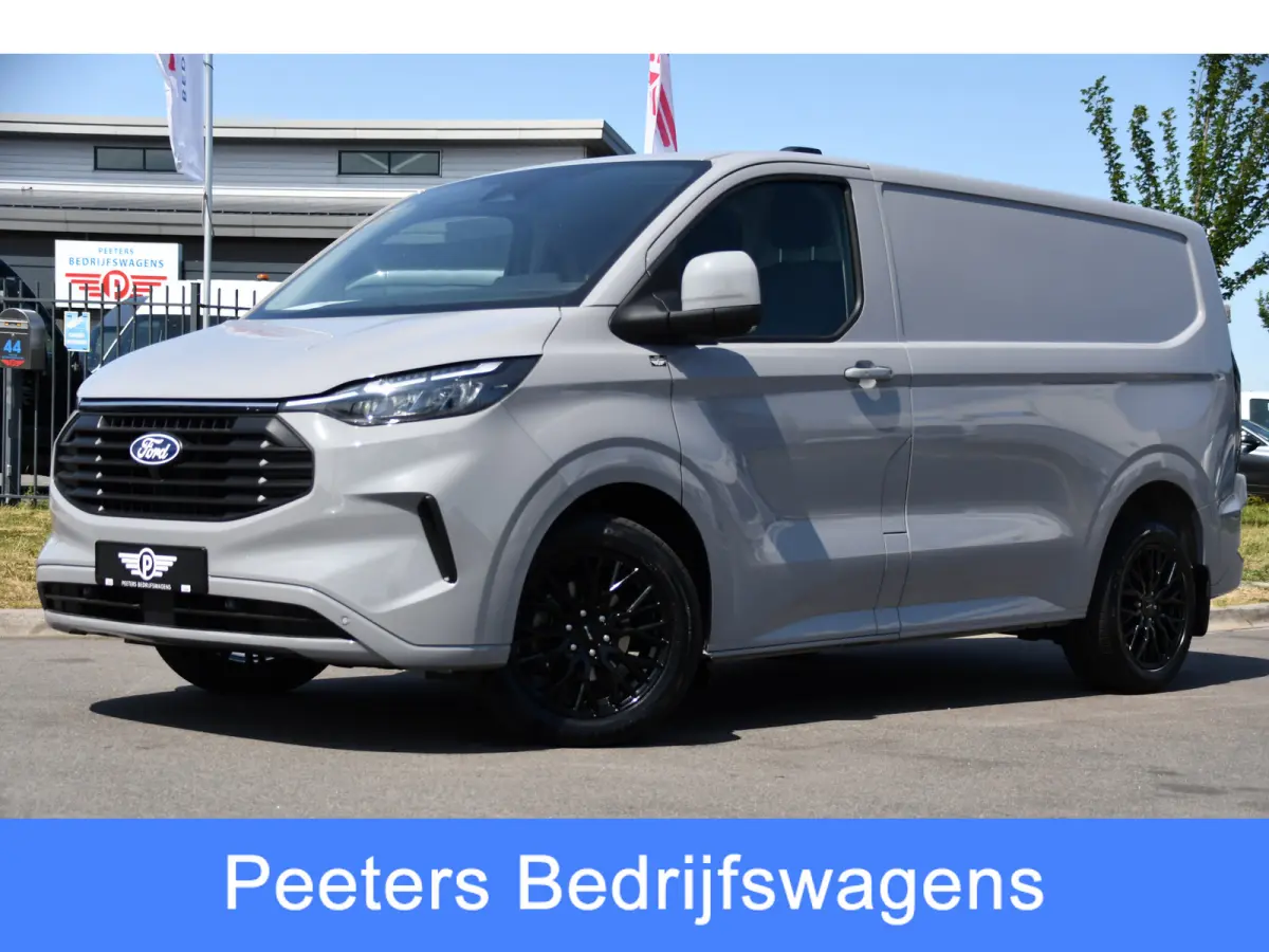 300 2.0 TDCI L1H1 Limited PB Edition Adaptieve Cruise, Camera, Carplay, 170pk, Stoelverwarming, LED, Automaat, Dodehoek, Uniek!