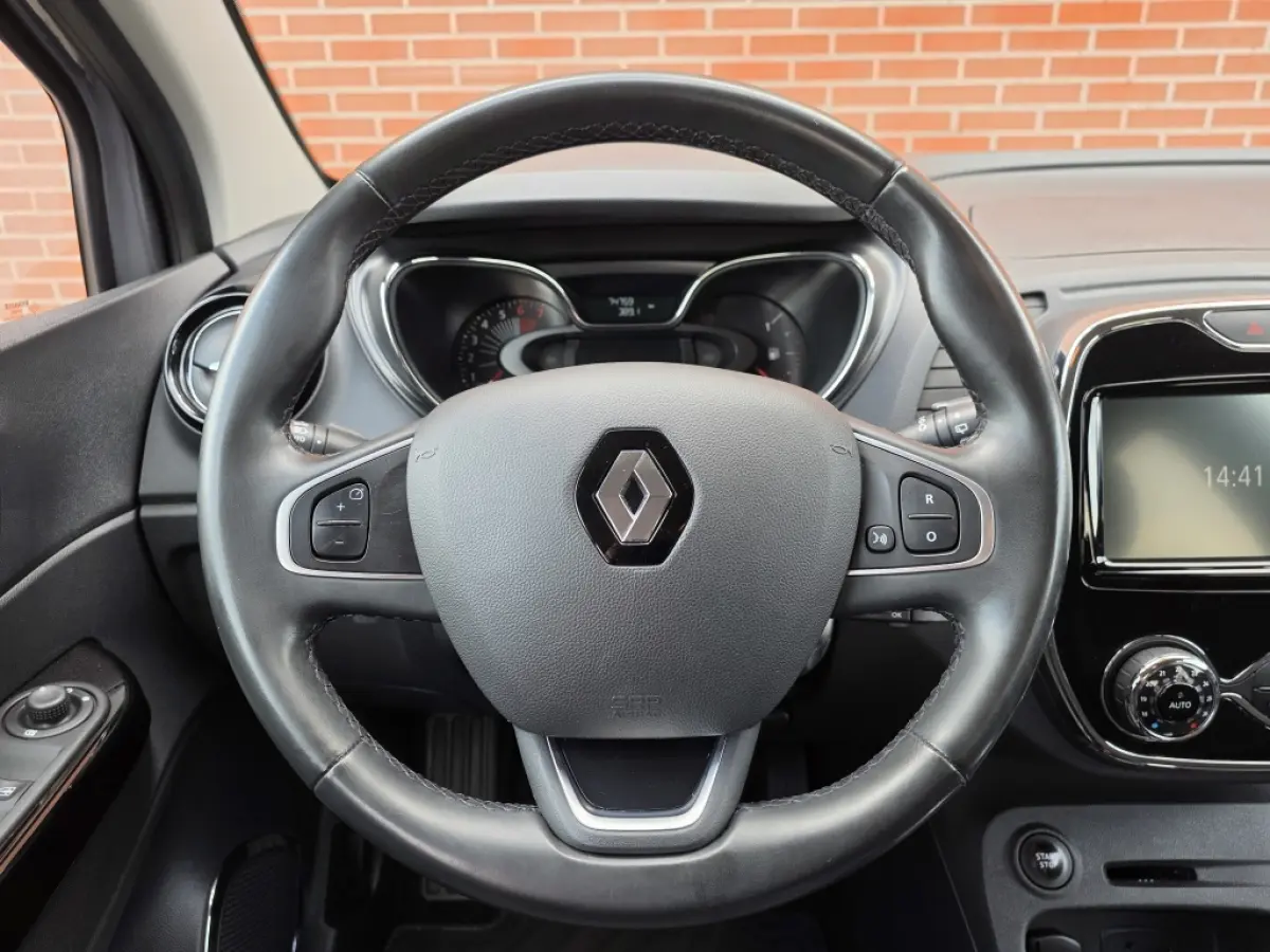 Captur TCe Dynamique | | Climate Control | Camera | Trekhaak | Cruise Control | Navigatie