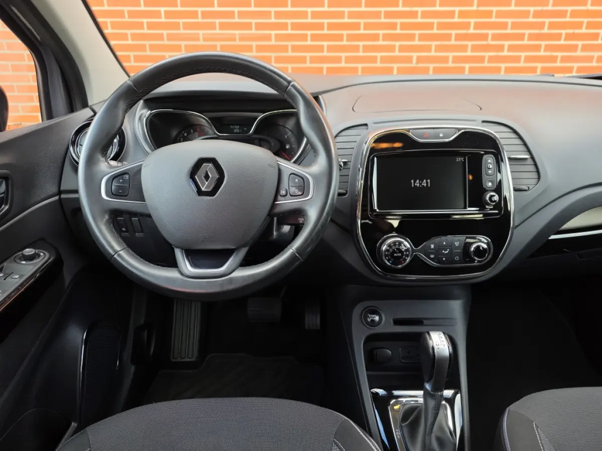 Captur TCe Dynamique | | Climate Control | Camera | Trekhaak | Cruise Control | Navigatie