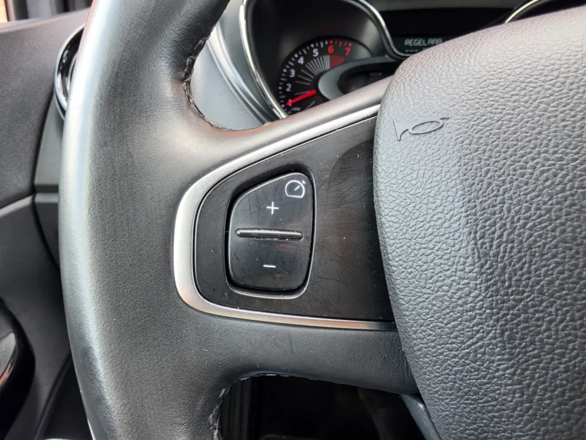 Captur TCe Dynamique | | Climate Control | Camera | Trekhaak | Cruise Control | Navigatie