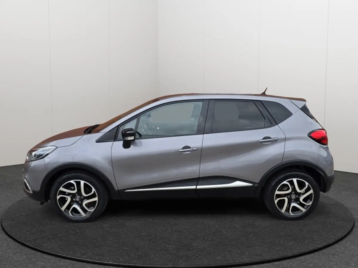 Captur TCe Dynamique | | Climate Control | Camera | Trekhaak | Cruise Control | Navigatie