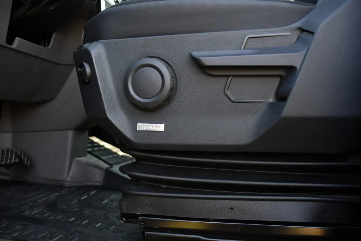35 2.0 TDI L3H3 Black Edition Camera, Adaptieve Cruise, 3500kg Trekhaak, Automaat, LED, Geveerde stoel, 164pk, Massage stoel, Uniek!