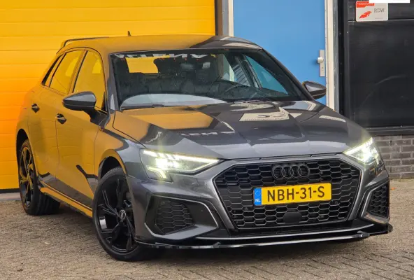 40 TFSI e RS3 Look / B & O / Acc / Lane Assist / Dode Hoek / Dig Cockpit / Navi / Ecc / Elek Pakket / Allu Velge